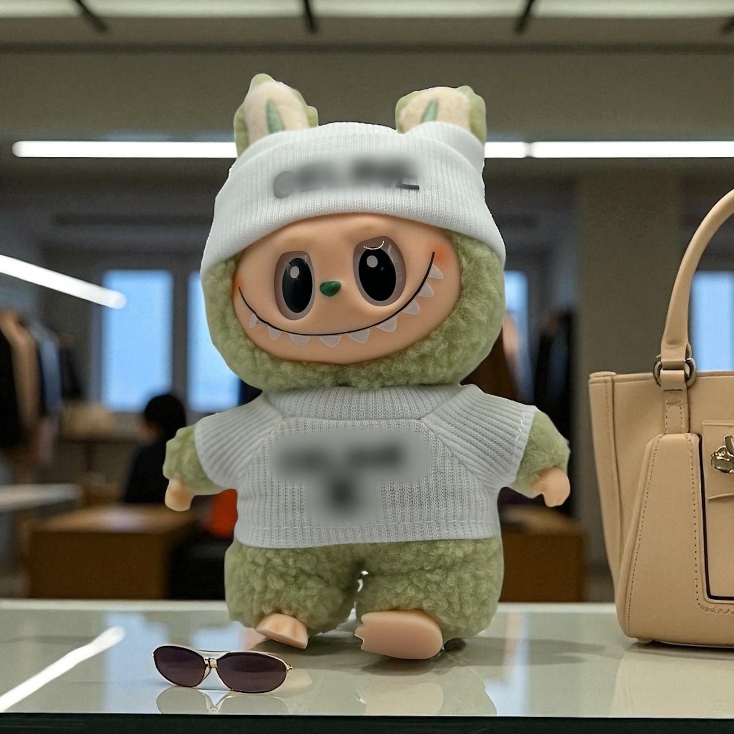 VELMARA MONSTERS SHOPPING EDITION