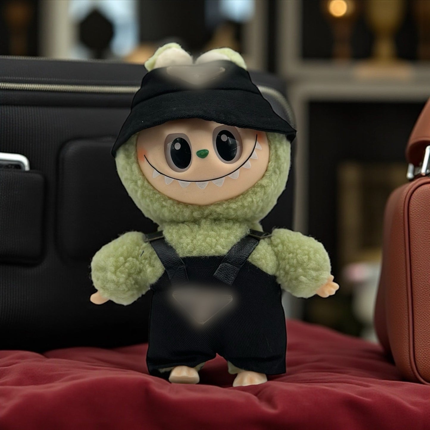 VELMARA MONSTERS SHOPPING EDITION